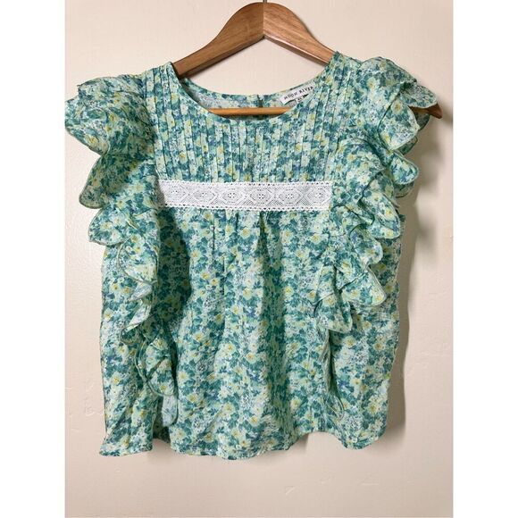 Moon River Green Floral Flutter Sleeve Top Size XS - Picture 2 of 4